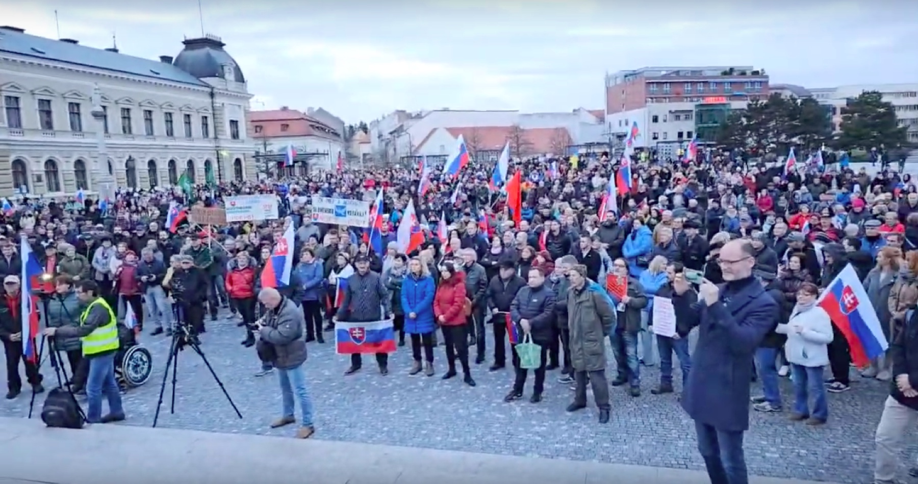 V Nitre sa konal Mierový pochod s účasťou tisícok ľudí