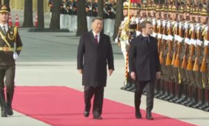 Macron v Pekingu nepochodil
