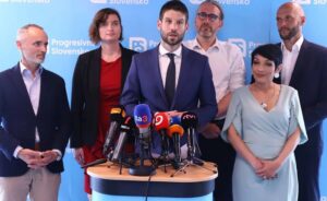 PS - príklad politického extrémizmu si odmietli sadnúť za stôl so sebou samými