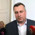 Všetci opozičníci uverili lžiam neseriózneho táraja kpt. Danka