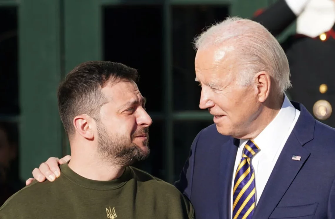 Zelenskému sklaplo! Myslel si, že mu USA posielajú stíhačky, Biden to však dementuje!