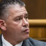 Keď minulosť klope na dvere: Mikulec a tiene ministerských nákupov