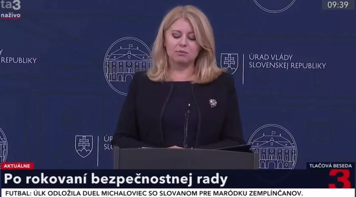 Naberie Čaputová minimálnu odvahu a jedného zbaví mlčanlivosti a druhého funkcie?