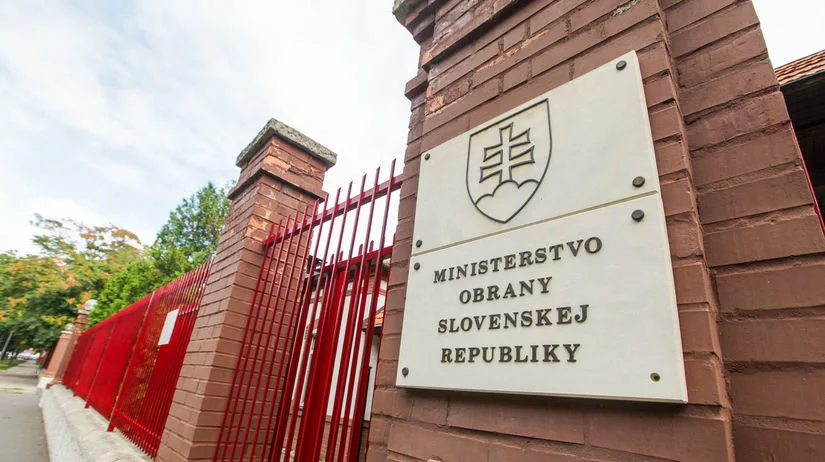 Diktátori z ministerstva obrany SR klamú, až sa „hory zelenajú“