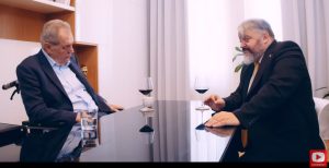 Video-Eduard Chmelár: S bývalým českým prezidentom o voľbách