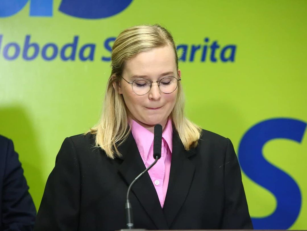Na obrázku môže byť 2 ľudia a text, v ktorom sa píše „oboda arita“