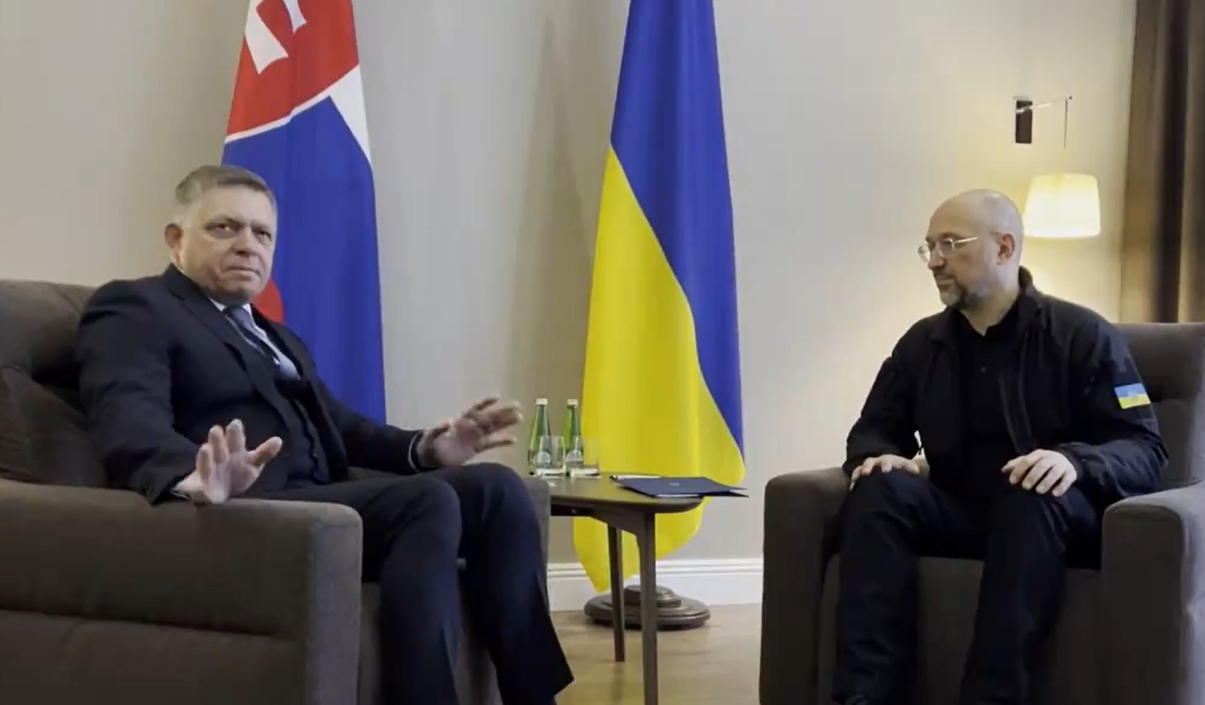 Ukrajina slová Fica nepoprela: ďalej bude transportovať ruský plyn, ak to SR zaplatí Kyjevu a nie Moskve. Sú redaktori našich médií nechápaví?, alebo je to problém chcenia....