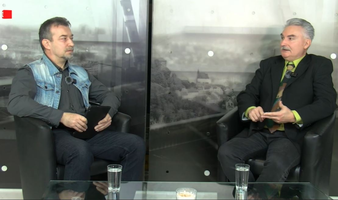 KOMENTÁRE A UDALOSTI - Miroslav KAMENSKÝ a Peter SABELA. Kto je vlastne Navaľnyj