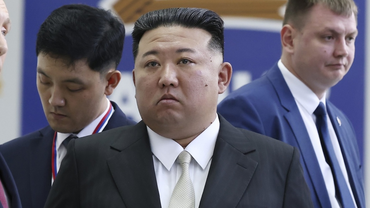 Česká vláda by mala zájsť za Kim Čong-unom do KĽDR