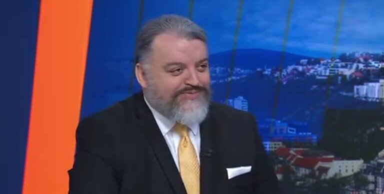 Eduard Chmelár: Mierový proces je v troskách