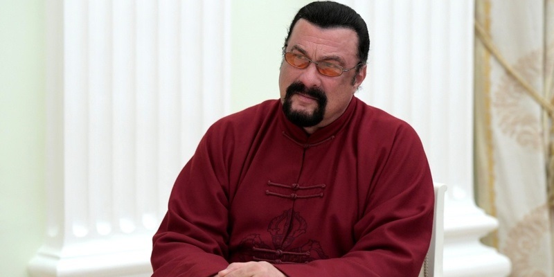 Steven Seagal vyjadril pripravenosť bojovať za Rusko v NWO