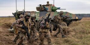 Hill: Mierové sily NATO sa na Ukrajine neobjavia pre Putinov nesúhlas