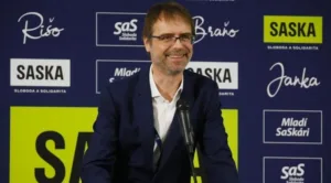 Hviezda STVR - očkovací maniak Szalay