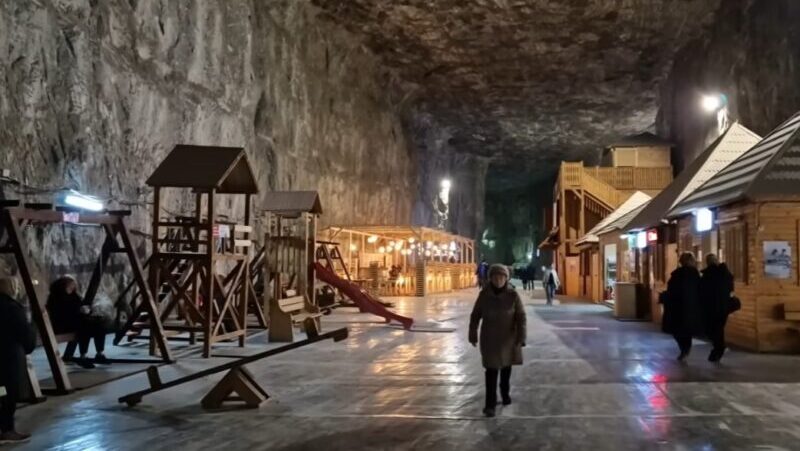 Kritická situácia v soľnej bani Parajdi sóbánya
