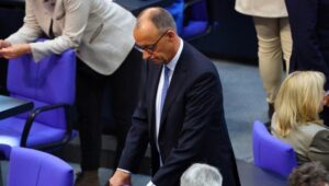 Reuters: Merz nebol v nemeckom parlamente zvolený za kancelára