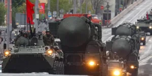 Reuters: Rusko má silu dokončiť operáciu na Ukrajine aj bez jadrových zbraní