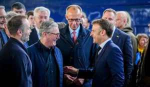 Macron, Merz, Starmer a Tusk prišli do Kyjeva na stretnutie koalície ochotných...
