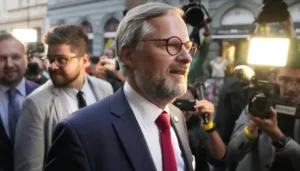 Česká vláda kriminálnikov prala peniaze z drogovej činnosti a predaja zbraní