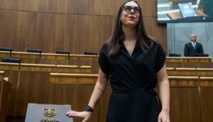 Mešterová a jej „diagnóza“ Pán Šimečka, zmilujte sa nad ňou a zbavte ju jej utrpenia.