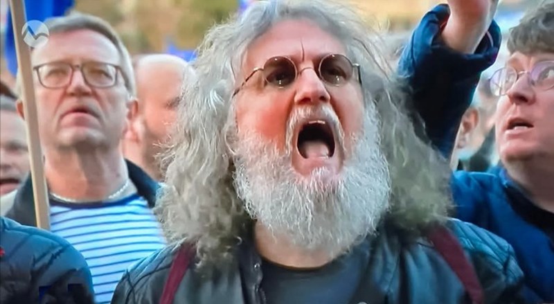 Fanatický matovičkársky ficofób vidí len to, čo chce vidieť, a ignoruje realitu