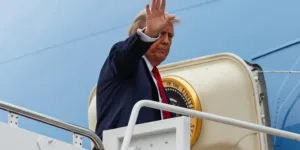 Trump predčasne opúšťa summit G7 a vyzýva na evakuáciu Teheránu