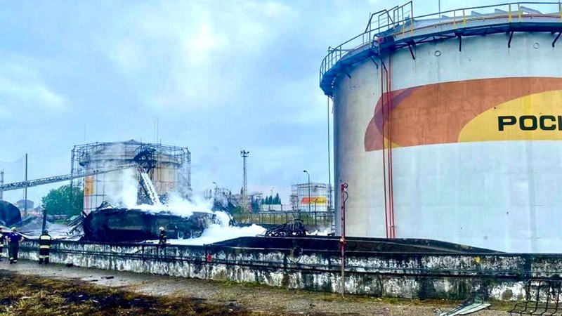 Zničenie 13 % ruských ropných rafinérií & Odvetné ruské útoky na Kyjev