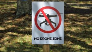 Dronové šialenstvo: Dánsko zavádza celoštátny zákaz dronov