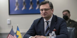 Bývalý ukrajinský minister zahraničných vecí Kuleba oznámil útek z Ukrajiny