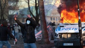 Švédska kríza gangov: bombové útoky, tínedžerskí vrahovia a národ na hrane