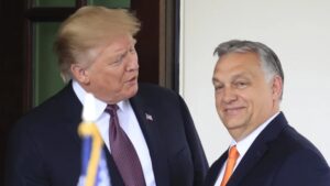 Orbán: „Antifa je skutočne teroristická organizácia,“