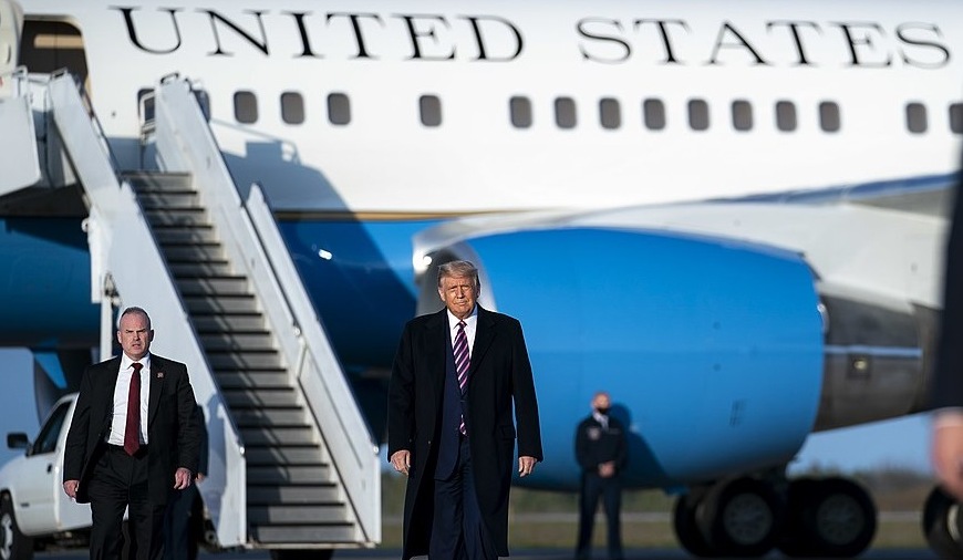 Trump Pentagonu: „Začnite okamžite s testovaním jadrových zbraní“ píše TEC