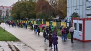 Zajtra 30.10.2025 bude tomu presne 5 rokov, kedy Matovič v spolupráci s Čaputovou a jej vojskom, nahnali Slovákov na prvé celoplošné covid testovanie!