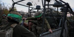 Putin pozval novinárov a zajistil 6 hodinové prímerie. Zelenský im zakázal vstup