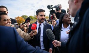 Moslimský komunista zvolený do čela New Yorku