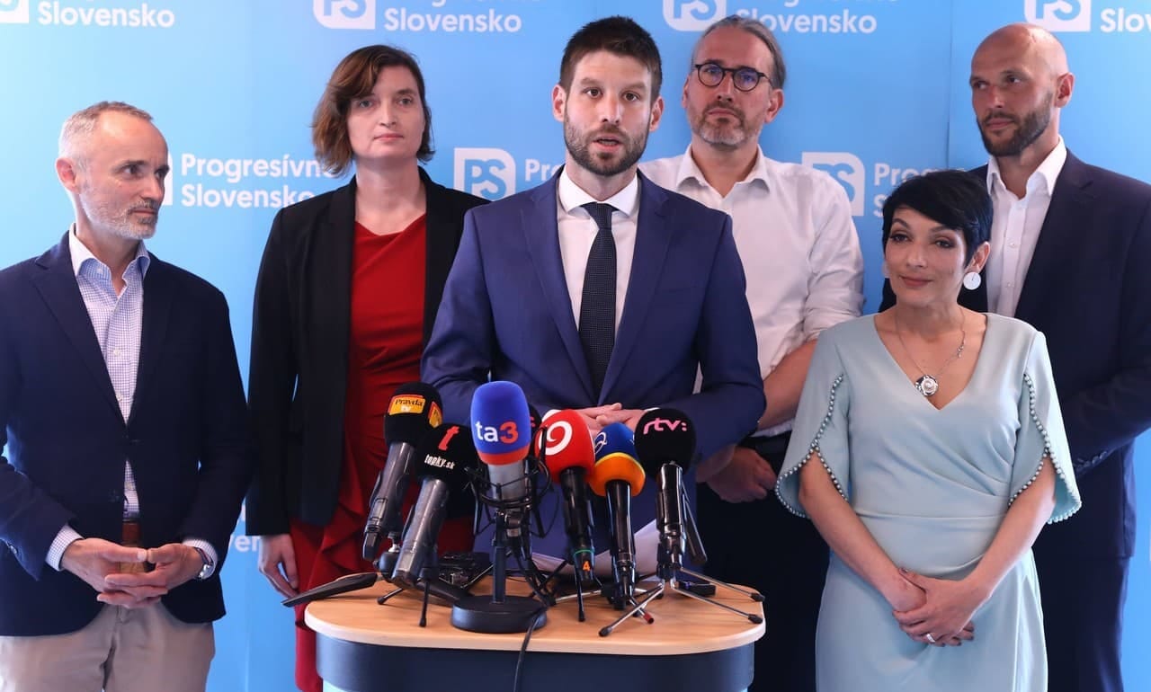 Máme vlastizradnú opozíciu, najhoršiu v Európe. Banderovci môžu spáchať hocičo