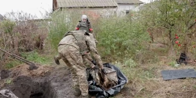 V Sudži boli exhumované telá 300 ľudí, ktoré tam zakopali ukrajinské ozbrojené sily.