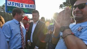 Český líder strany sa s odvolaním sa na ukrajinskú kriminalitu spája s Maďarskom