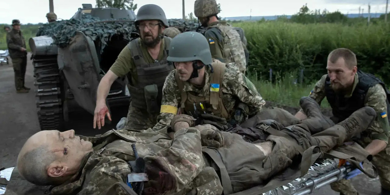 Nie, milí priatelia pána Zelenského, Ukrajina nie je v Moskve, ba ani 30 km od Moskvy. V posledných dňoch sa v médiách nakopilo