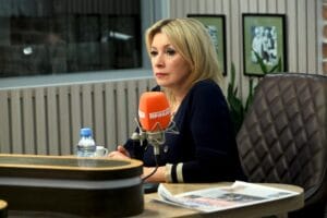 Zacharovová: Bloomberg nemá v Kremli žiadne spoľahlivé zdroje. Iba nespoľahlivé