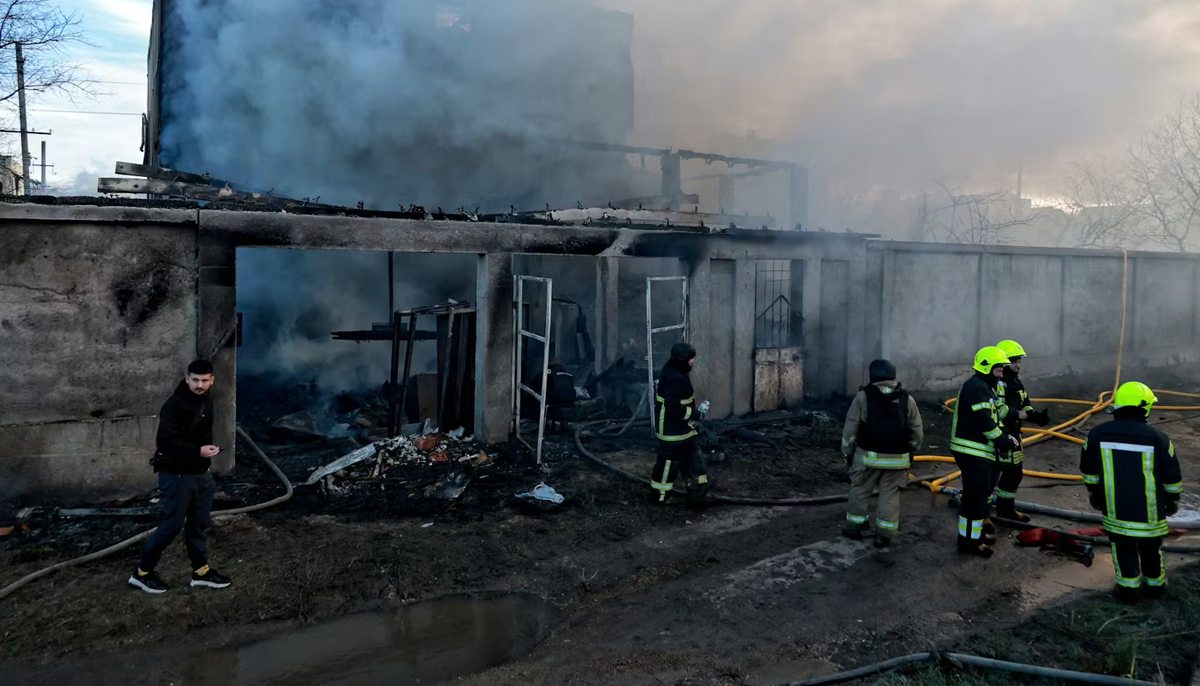 Odesa v plameňoch: Rusko zintenzívňuje útoky a dusí čiernomorskú metropolu