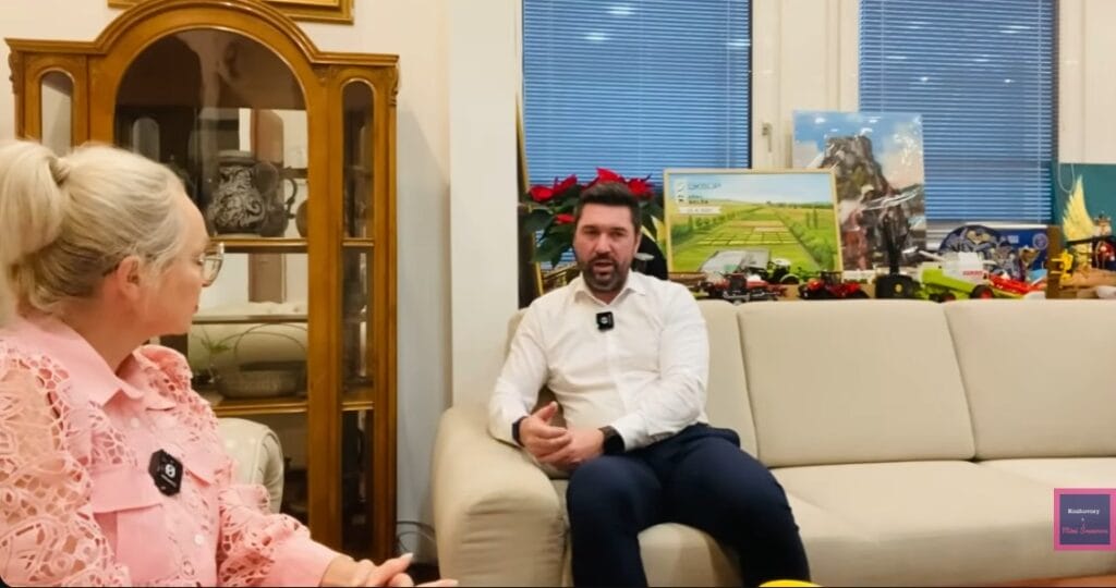 Hlina s Holečkovou súťažia, kto vypustí väčší hoax