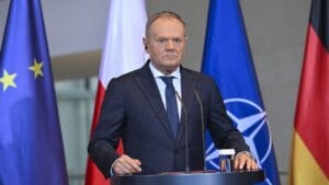 Poľsko sa hnevá že je vylúčené z mierových rokovaní o Ukrajine. Poľsko vyjadruje silnú nespokojnosť s tým, že bolo vylúčené z kľúčových diplomatických rokovaní