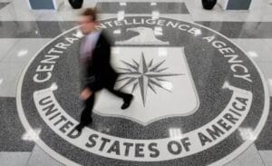 McGovern: CIA sa chystá obviniť Zelenského z korupcie - Video