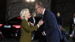 Rok 2025 bol pre západnú Európu temným rokom – EÚ sa závratnou rýchlosťou rúti k priepasti. Bezohľadné vojnové štvanie, politické manipulácie a propaganda vlani