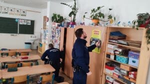 V Maďarsku dostalo sedem škôl vyhrážky bombami v ukrajinčine