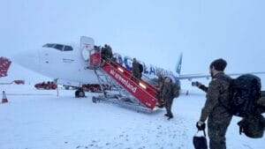 Nemci po necelých 48 hodinách nasadenia v Grónsku utekajú