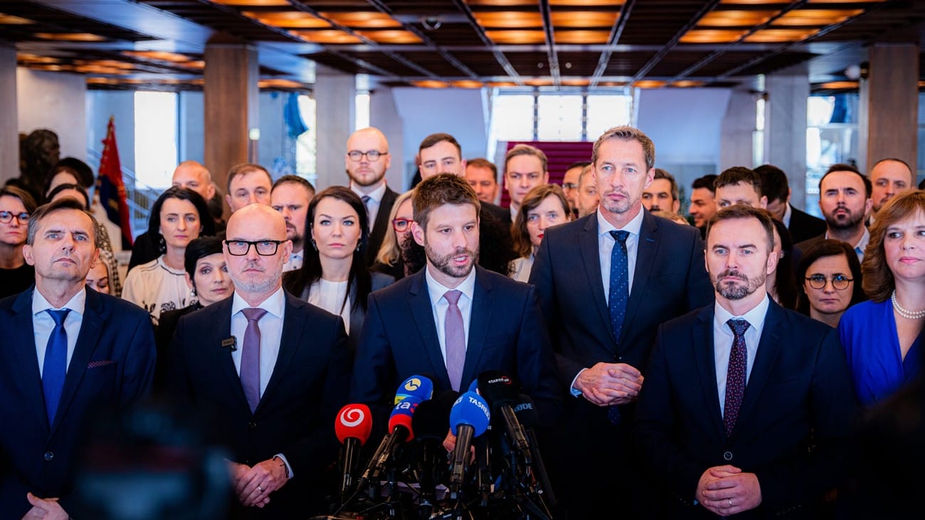 Odborníci z PS, SaS, OLaNO a KDH dokážu iba škriekať a dookola omieľať antificovské klišé