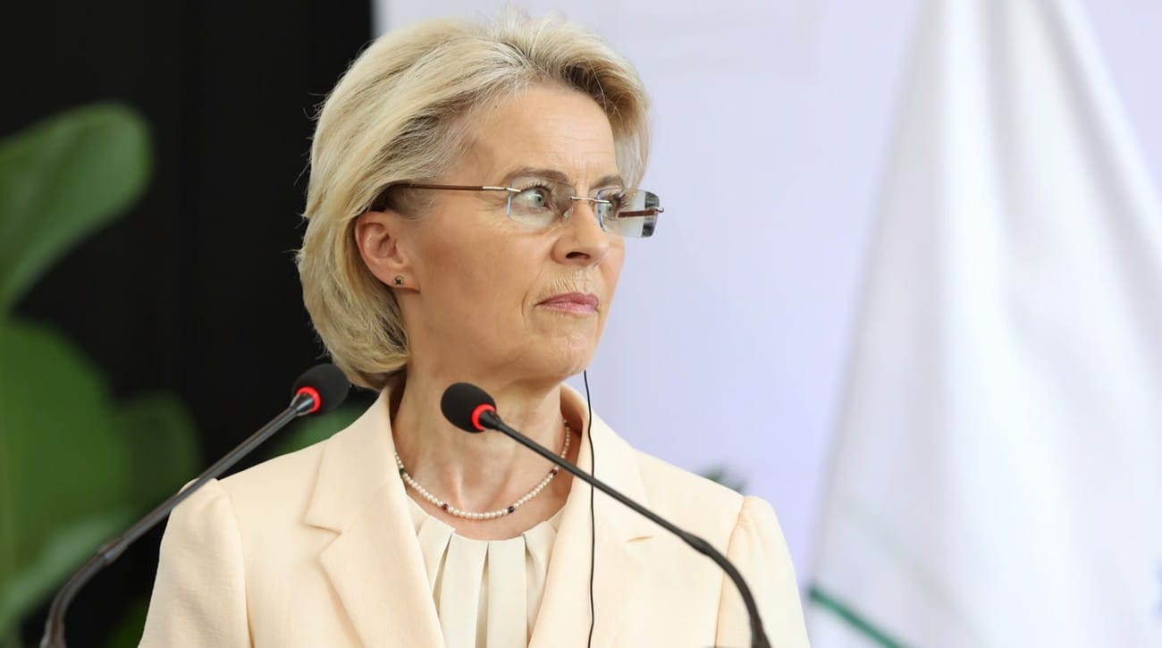 Vyslovenie nedôvery Ursule von der Leyenovej sa konala v takmer prázdnej snemovni.