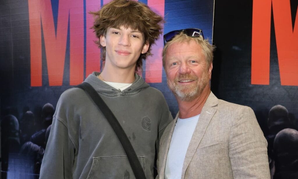 V Senci havaroval bez vodičáku a opitý 17-ročný syn herca Maroša Kramára