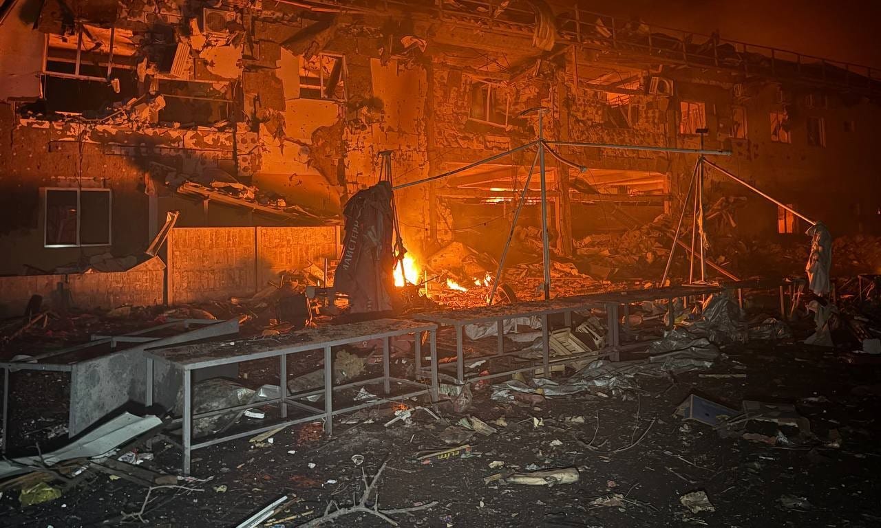 Zelenskyj: Ruská armáda zaútočila na energetické zariadenia v Kyjeve, Odese a Dnepri